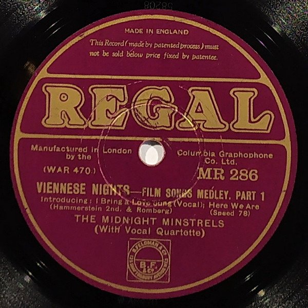 The Midnight Minstrels - Viennese Nights - Film Songs Medley (Shellac, 10