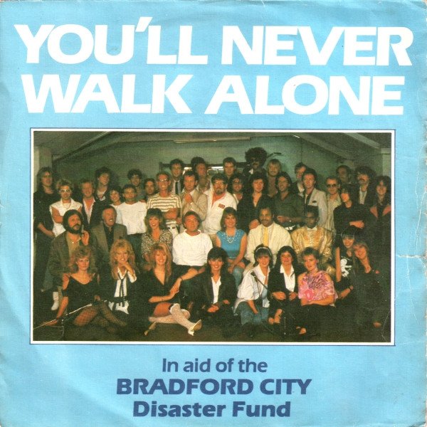 The Crowd (2) - You'll Never Walk Alone (7