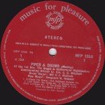 1st Bn Argyll & Sutherland Highlanders* - Pipes & Drums (LP, Album)