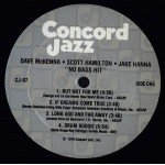 Dave McKenna · Scott Hamilton · Jake Hanna - No Bass Hit (LP, Album)