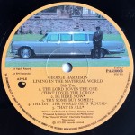 George Harrison - Living In The Material World (LP, Album, Gat)